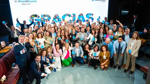Foto de familia del acto de reconocimiento de &lsquo;Planta tu Proyecto&rsquo;.