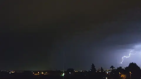 Rayo registrado en la pasada madrugada