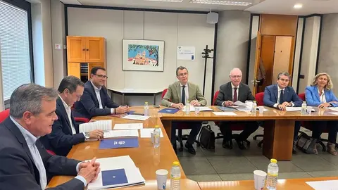 El candidato del PP a la Alcald&iacute;a de Murcia, Jos&eacute; Ballesta, reunido con representantes de la Confederaci&oacute;n Regional de Organizaciones Empresariales de Murcia (CROEM)