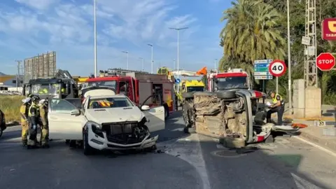Choque entre dos veh&iacute;culos en la pedan&iacute;a murciana de Beniaj&aacute;n (foto: Polic&iacute;a Local de Murcia)