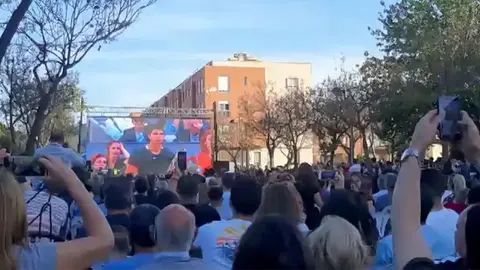 Pantalla gigante en la avenida Pintor Pedro Cano