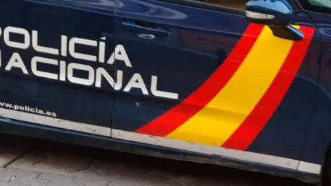 Veh&iacute;culo de la Polic&iacute;a Nacional (foto: Europa Press)