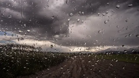 Las lluvias, bien recibidas pero insuficientes