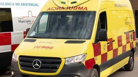 Imagen de archivo de una ambulancia del SMS