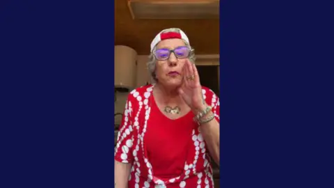 La abuela de TikTok de Mula con m&aacute;s de 3 millones de seguidores (foto: TikTok)