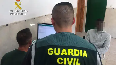 Agentes de la Guardia Civil (foto: Guardia Civil)
