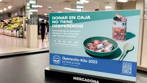 Carteler&iacute;a en tienda de Mercadona de la Operaci&oacute;n Kilo 2023