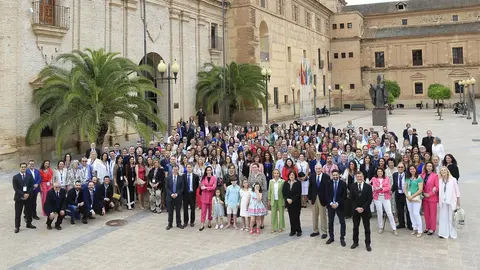 La UCAM homenajea a sus 'alumnos fundadores' del 97, tras los cuales han venido 100.000 m&aacute;s de 100 nacionalidades - UCAM