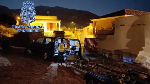Imagen de la operaci&oacute;n policial