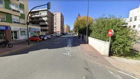 Avda. Marqu&eacute;s de los V&eacute;lez, a la altura del acceso a Urgencias del Hospital Morales Meseguer de Murcia (foto: Google)