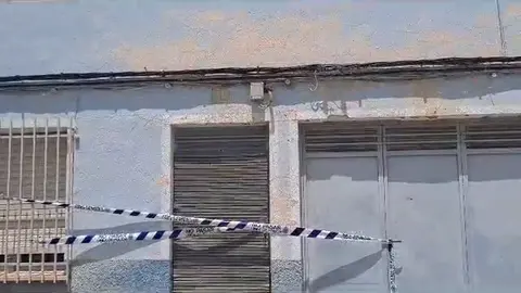 Vivienda de Yecla en la que se ha producido un homicidio (foto: La 7)