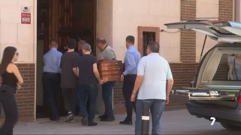 Imagen del entierro del anciano fallecido