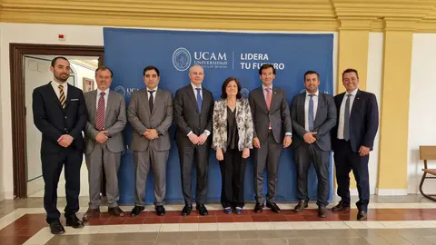Representantes de la UCAM y de Andbank