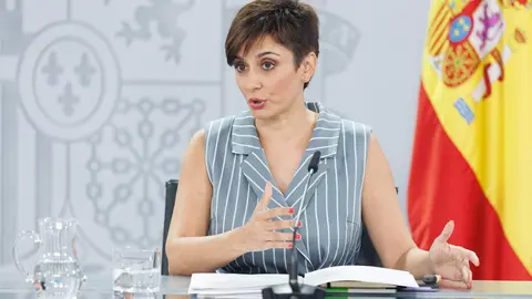 La ministra Portavoz y de Pol&iacute;tica Territorial, Isabel Rodr&iacute;guez, durante una rueda de prensa posterior a la reuni&oacute;n del Consejo de Ministros, en el Palacio de la Moncloa, a 27 de junio de 2023, en Madrid (Espa&ntilde;a). - Eduardo Parra - Europa Press