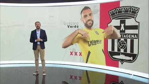 Primer entrenamiento de Gonzalo Verd&uacute; con el FC Cartagena (foto: La 7)