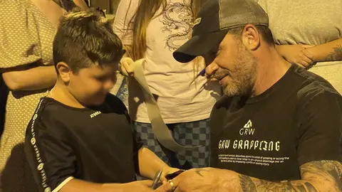 Tom Hardy, protagonista de 'Venom', firma aut&oacute;grafos en Cartagena (foto: Ayuntamiento de Cartagena)