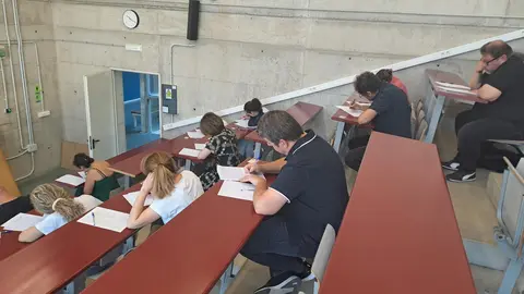 Imagen de los ex&aacute;menes de las oposiciones para profesor de Secundaria celebrados el pasado mes de junio de 2023 en la Regi&oacute;n de Murcia (foto: CARM)