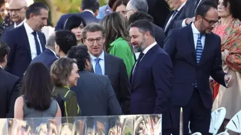 Alberto N&uacute;&ntilde;ez Feij&oacute;o y Santiago Abascal, en un reciente acto