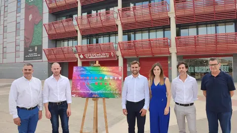 Presentaci&oacute;n del concurso de ideas bajo el lema 'Aficionarte al Real' (foto: Ayuntamiento de Murcia)