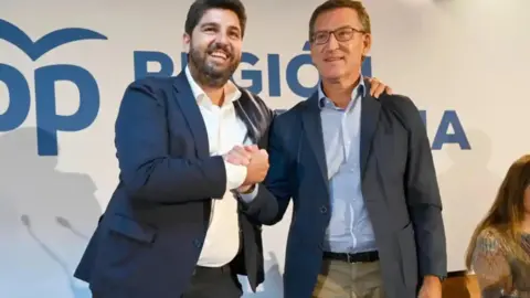 L&oacute;pez Miras con N&uacute;&ntilde;ez Feij&oacute;o