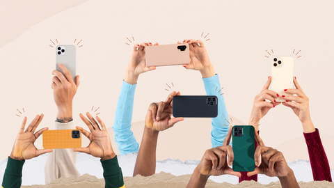 Social media audience crowd filming through smartphones remixed media