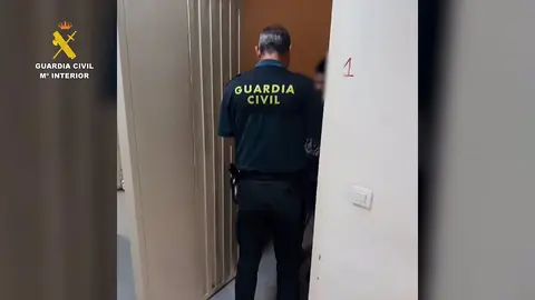 Imagen del ingreso en prisi&oacute;n del agresor sexual (foto: Guardia Civil)