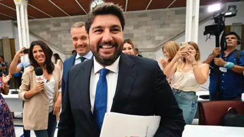Fernando L&oacute;pez Miras en la Asamblea Regional