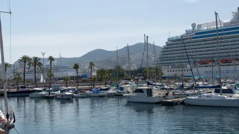 Cartagena inaugura la temporada de dobles escalas de cruceros