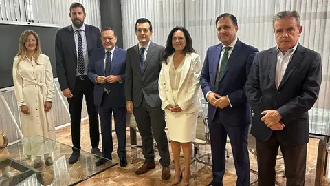 Reuni&oacute;n de Jos&eacute; Mar&iacute;a Albarrac&iacute;n y Jos&eacute; Rosique (CROEM) y Jos&eacute; Hern&aacute;ndez (Frecom) con Antelo y Pancorbo, consejeros de Vox en el Gobierno