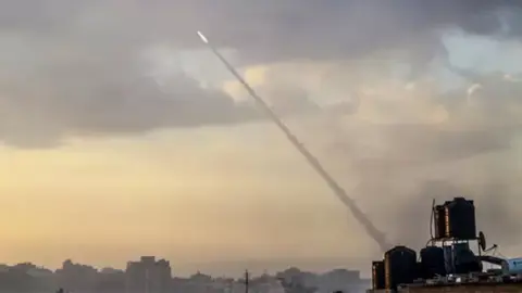 Israel declara el estado de preparaci&oacute;n de guerra tras un ataque masivo de Ham&aacute;s sobre el pa&iacute;s
