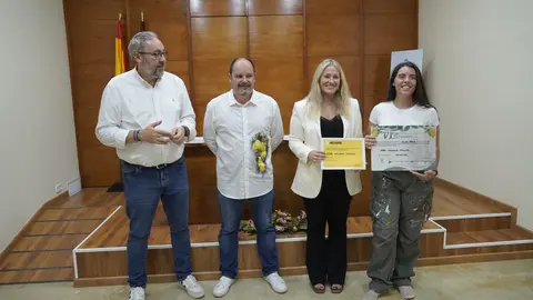 Hefame premia a la murciana Nora Gallego en el VI Certamen Nacional de Pintura R&aacute;pida