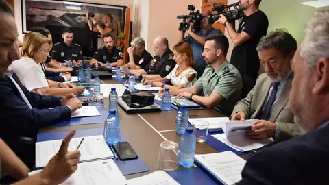 El delegado del Gobierno preside la Junta Local de Seguridad de Mazarr&oacute;n (foto: Delegaci&oacute;n del Gobierno de la Regi&oacute;n de Murcia)