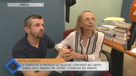 Familia de Iv&aacute;n, el joven agredido en la zona del Infante de Murcia por dos individuos (foto: La 7)