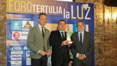 Tertulia La Luz
