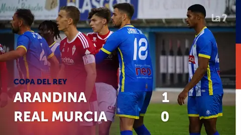 Imagen del duelo entre la Arandina y el Real Murcia