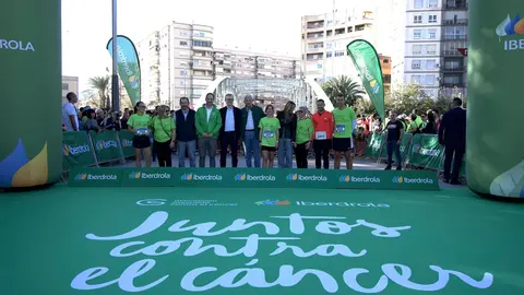 Esta marcha, que ha contado con m&aacute;s de 4.000 participantes, tiene como objetivo en esta edici&oacute;n recaudar fondos para la investigaci&oacute;n en c&aacute;ncer que lleva a cabo Anna Visa, quien estudia el efecto antitumoral de nuestro sistema inmunol&oacute;gico gracias a una ayuda postdoctoral de la Asociaci&oacute;n por valor de 160.000&euro; durante cuatro a&ntilde;os.