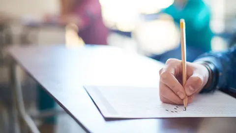 440 personas se examinan de las pruebas de competencias clave para acceder a cursos de m&aacute;s nivel del SEF