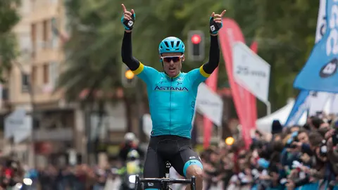 VUELTA