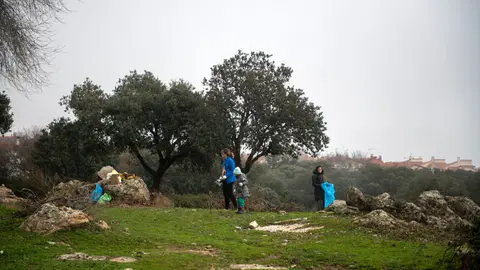 M&aacute;s de 500 personas voluntarias caracterizan m&aacute;s de 600 kg de basuraleza en 34 entornos terrestres murcianos