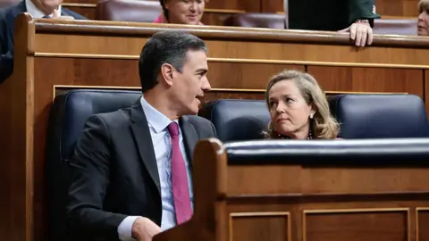 Pedro S&aacute;nchez y Nadia Calvi&ntilde;o