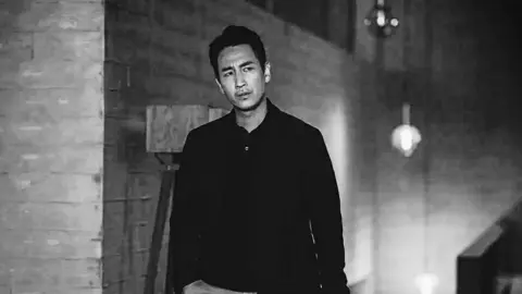 Hallan sin vida a Lee Sun Kyun, actor de la pel&iacute;cula surcoreana 'Par&aacute;sitos'