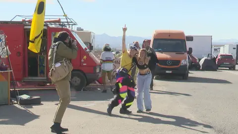 La 'rave' ilegal de Fuente &Aacute;lamo (foto: La 7)