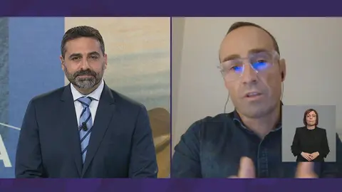 Nacho G&oacute;mez entrevista al periodista murciano Jorge Bad&iacute;a en La 7 Noticias para hablar del caso del Petrov, el joven desaparecido en aguas del Mar Menor (foto: La 7)
