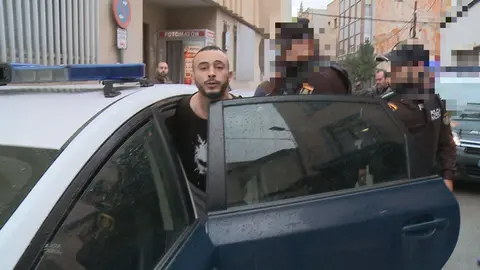 A prisi&oacute;n el hombre que dispar&oacute; a dos porteros en Alcantarilla (foto: La 7)