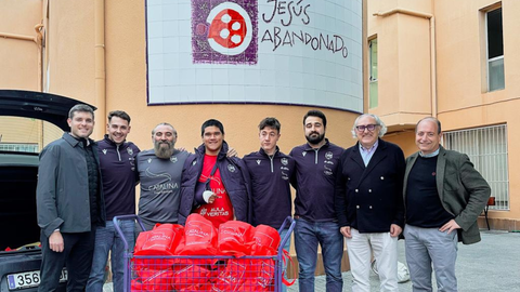 Donaci&oacute;n del CURM y de Catalina Food a Jes&uacute;s Abandonado