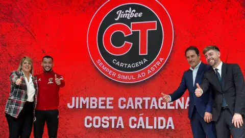Presentaci&oacute;n del acuerdo de patrocinio entre la Comunidad y el Jimbee Cartagena