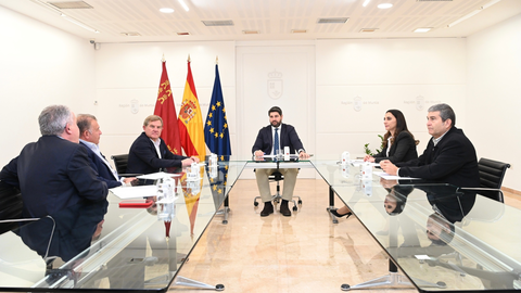 Fernando L&oacute;pez Miras se re&uacute;ne con el presidente de Proexport, Mariano Zapata