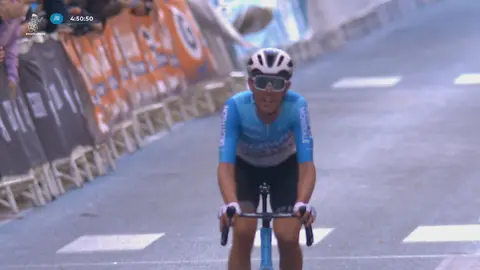 Ben O&acute;Connor, campe&oacute;n de la Vuelta Ciclista de la Regi&oacute;n de Murcia (foto: La 7)