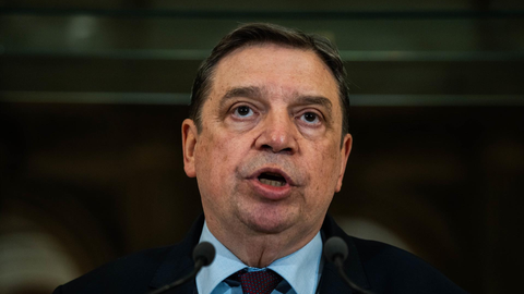 El ministro de Agricultura, Luis Planas