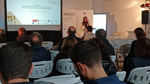 La consejera Sara Rubira durante su participaci&oacute;n en la jornada Agroalnext celebrada en el IMIDA.